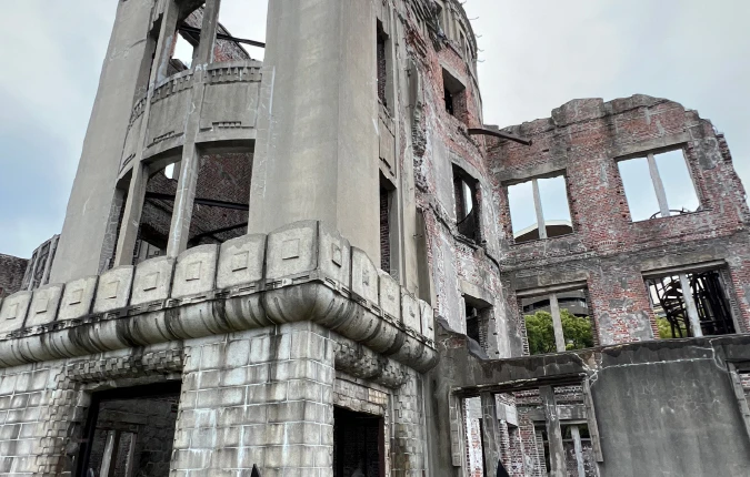 原爆ドーム外観アップ