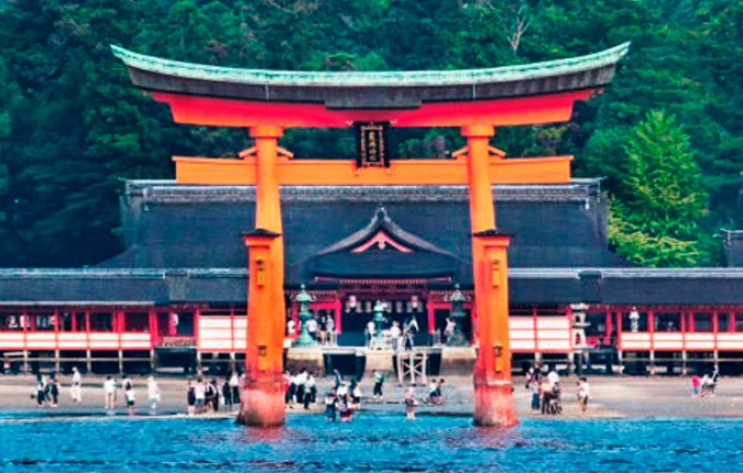 嚴島神社の鳥居